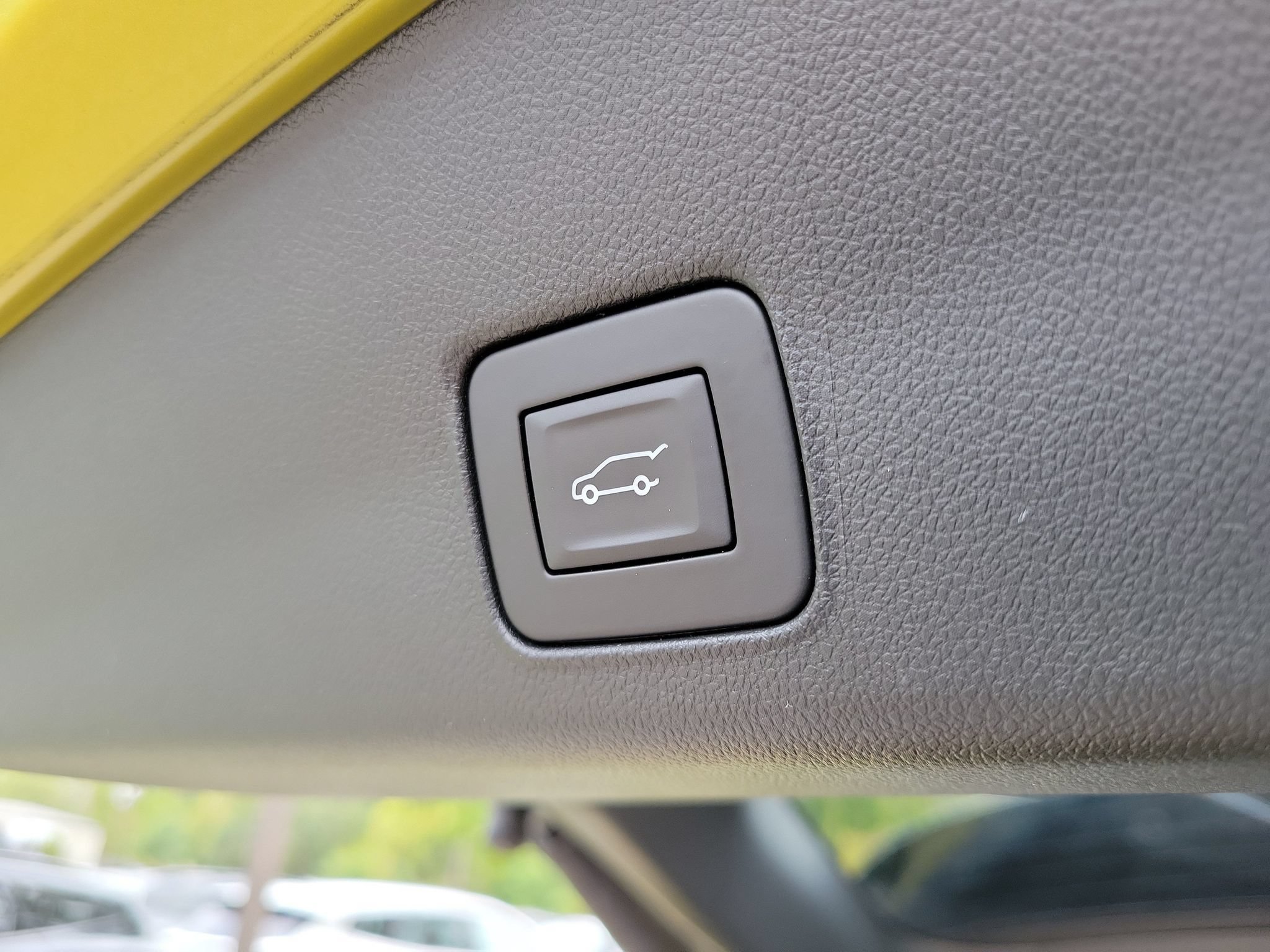 Used 2023 Chevrolet TrailBlazer ACTIV w/ Sun and Liftgate Package AWD/4WD image 29
