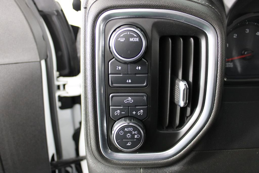 Used 2023 Chevrolet Silverado 2500 LT image 17