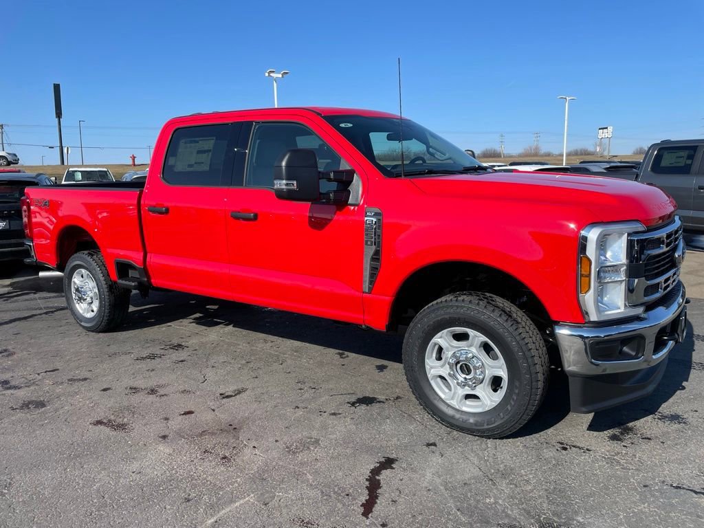 New 2026 Ford F250 XLT w/ FX4 Off-Road Package image 2