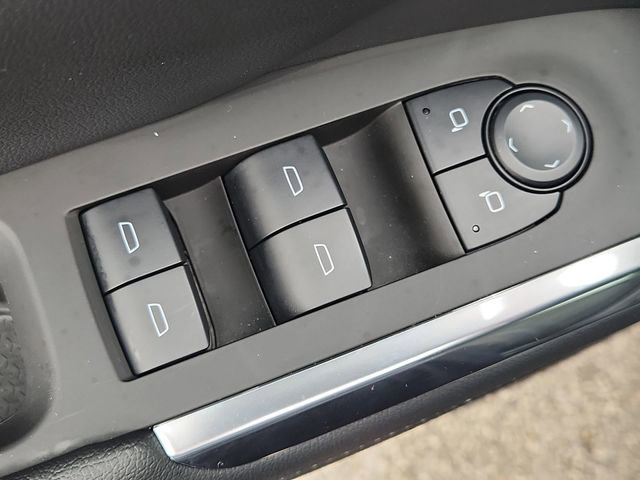 Used 2024 Chevrolet Traverse LS FWD image 23