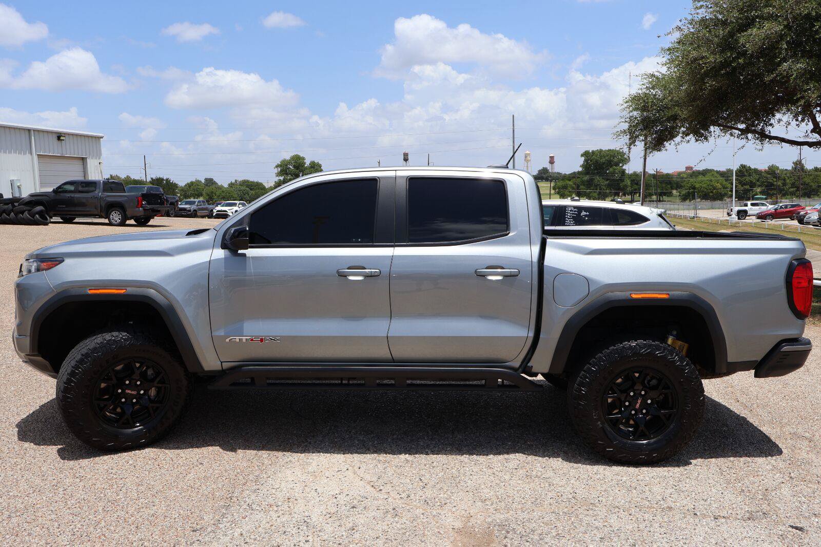 Used 2024 GMC Canyon AT4X AWD/4WD image 6