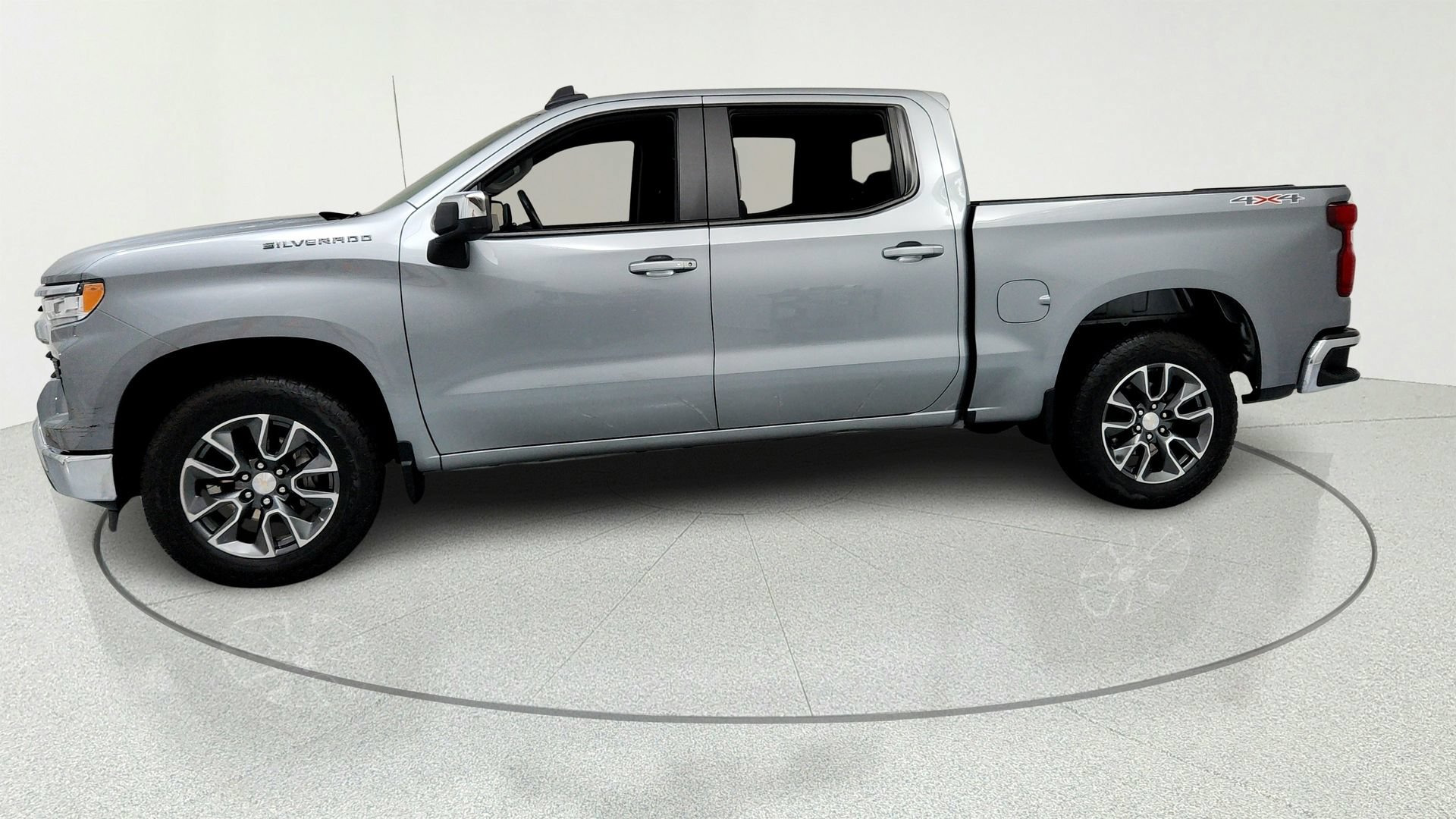 Certified 2024 Chevrolet Silverado 1500 LT AWD/4WD image 2