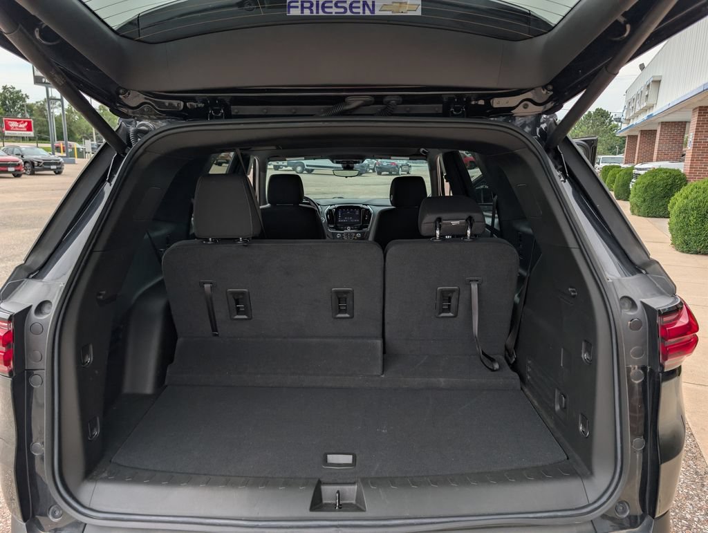 Used 2023 Chevrolet Traverse LT FWD image 22