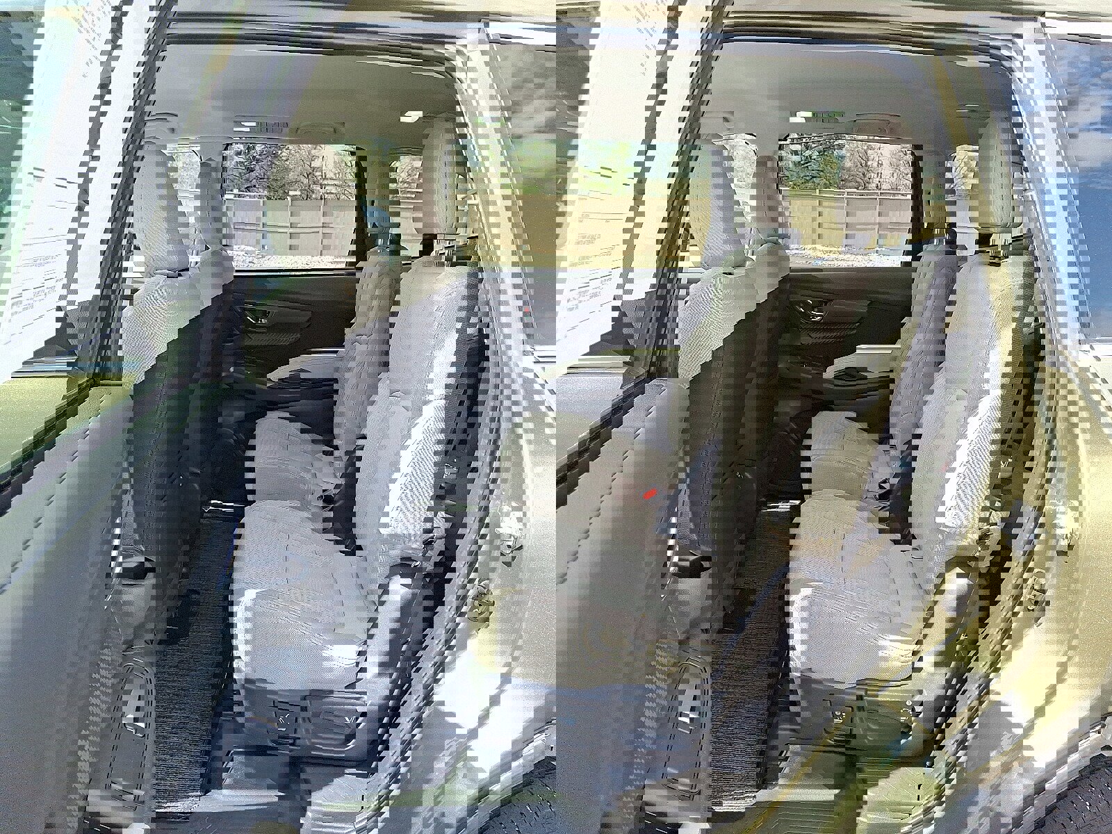 Used 2023 Subaru Ascent Premium w/ Convenience Package image 12