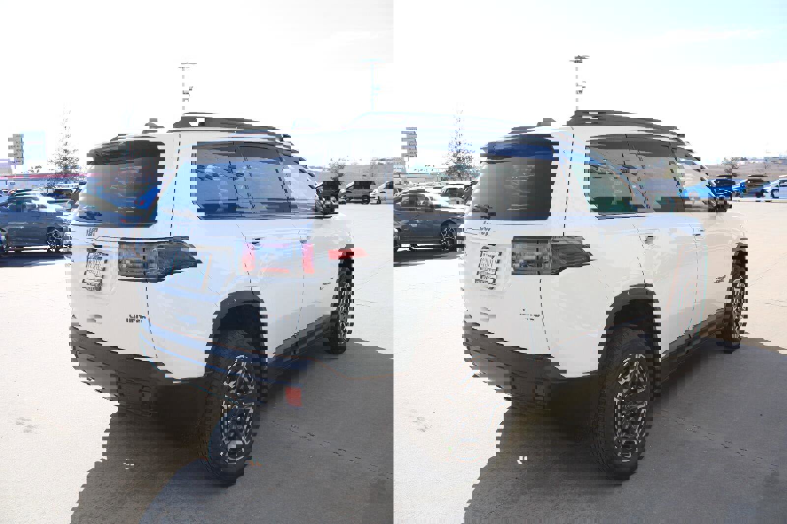 New 2026 Jeep Cherokee Limited image 7