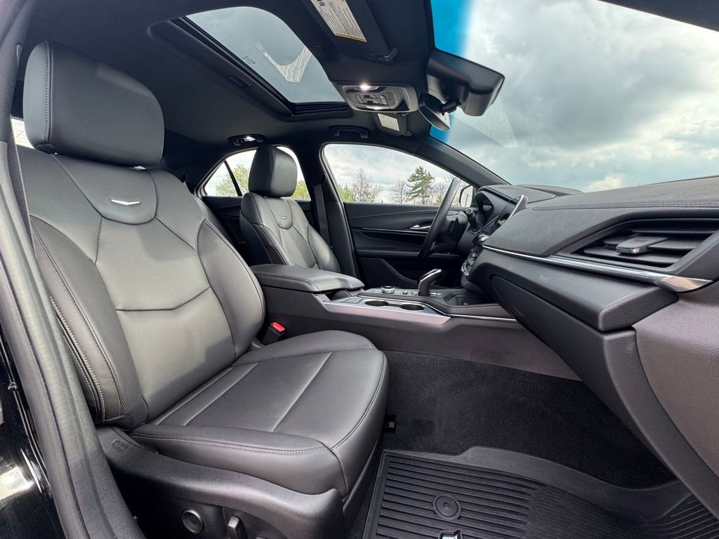 Certified 2022 Cadillac CT4 Premium Luxury image 32