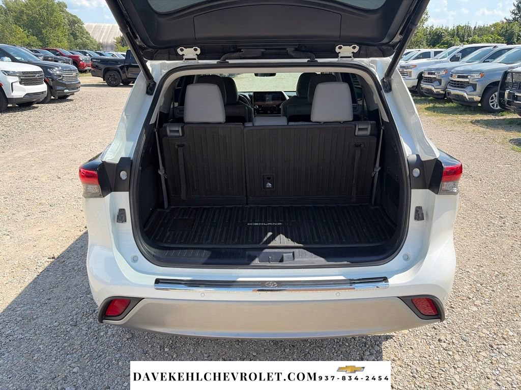 Used 2021 Toyota Highlander Platinum AWD/4WD image 26
