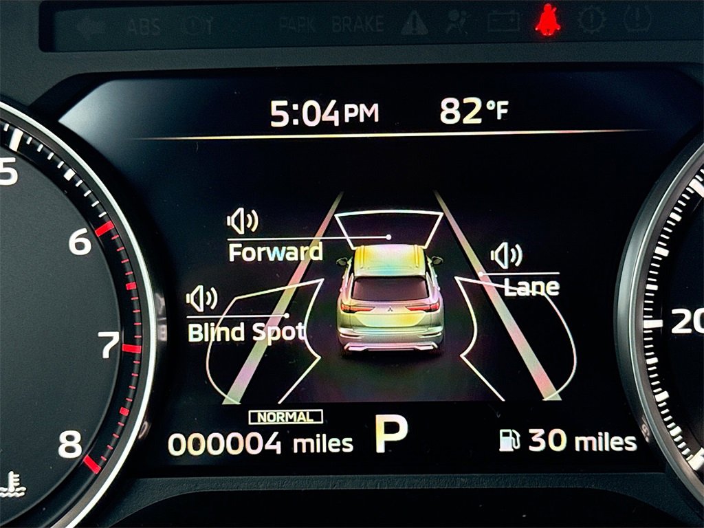 New 2026 Mitsubishi Outlander ES image 12