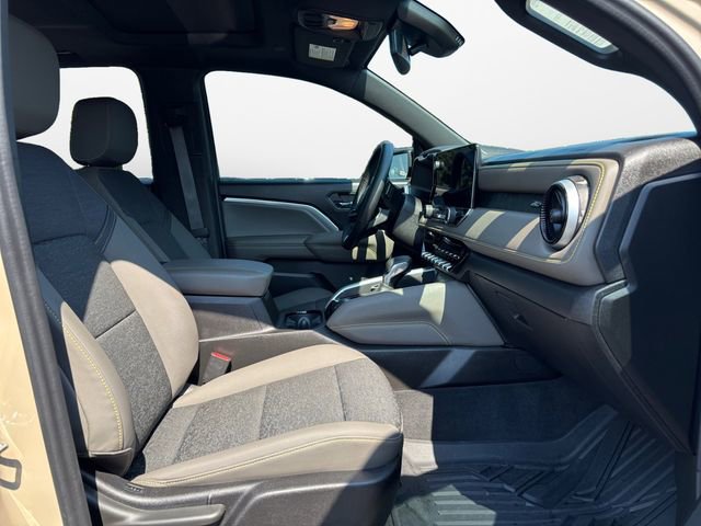 Used 2024 Chevrolet Colorado ZR2 w/ Technology Package image 12