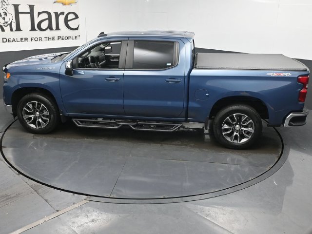 Used 2024 Chevrolet Silverado 1500 LT AWD/4WD image 47
