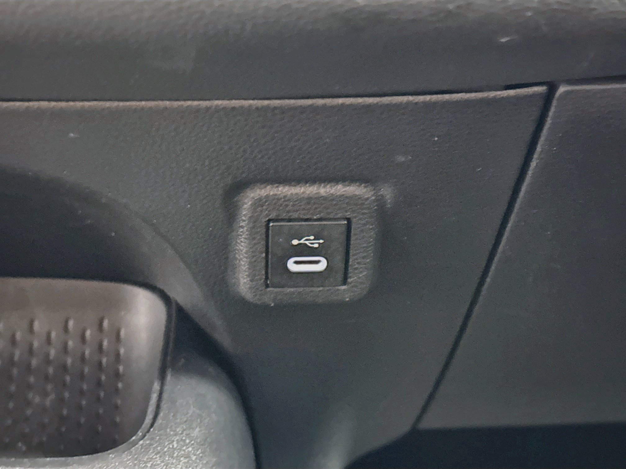 Used 2025 Toyota Corolla LE FWD image 25