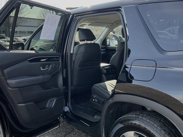 Certified 2025 Honda Pilot EX-L image 35