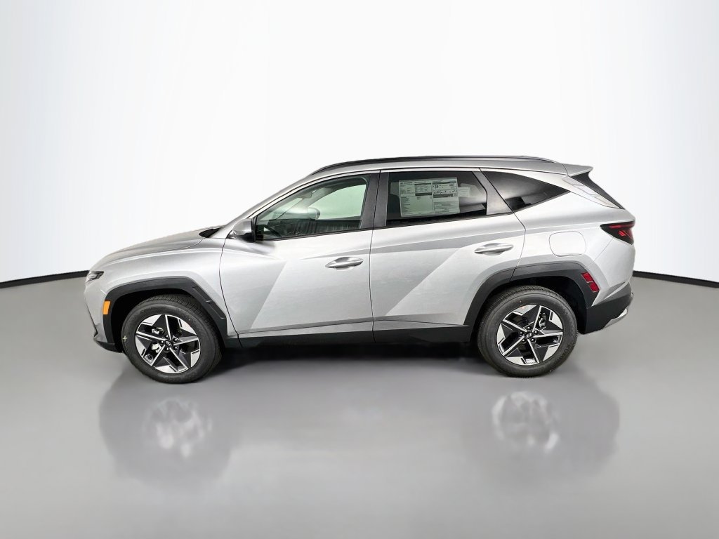 Certified 2025 Hyundai Tucson SEL AWD/4WD image 4