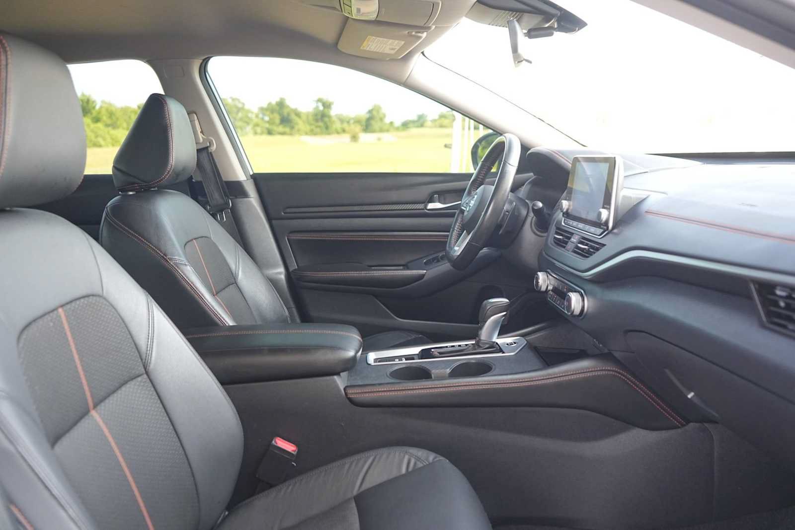 Used 2022 Nissan Altima 2.5 SR AWD/4WD image 15