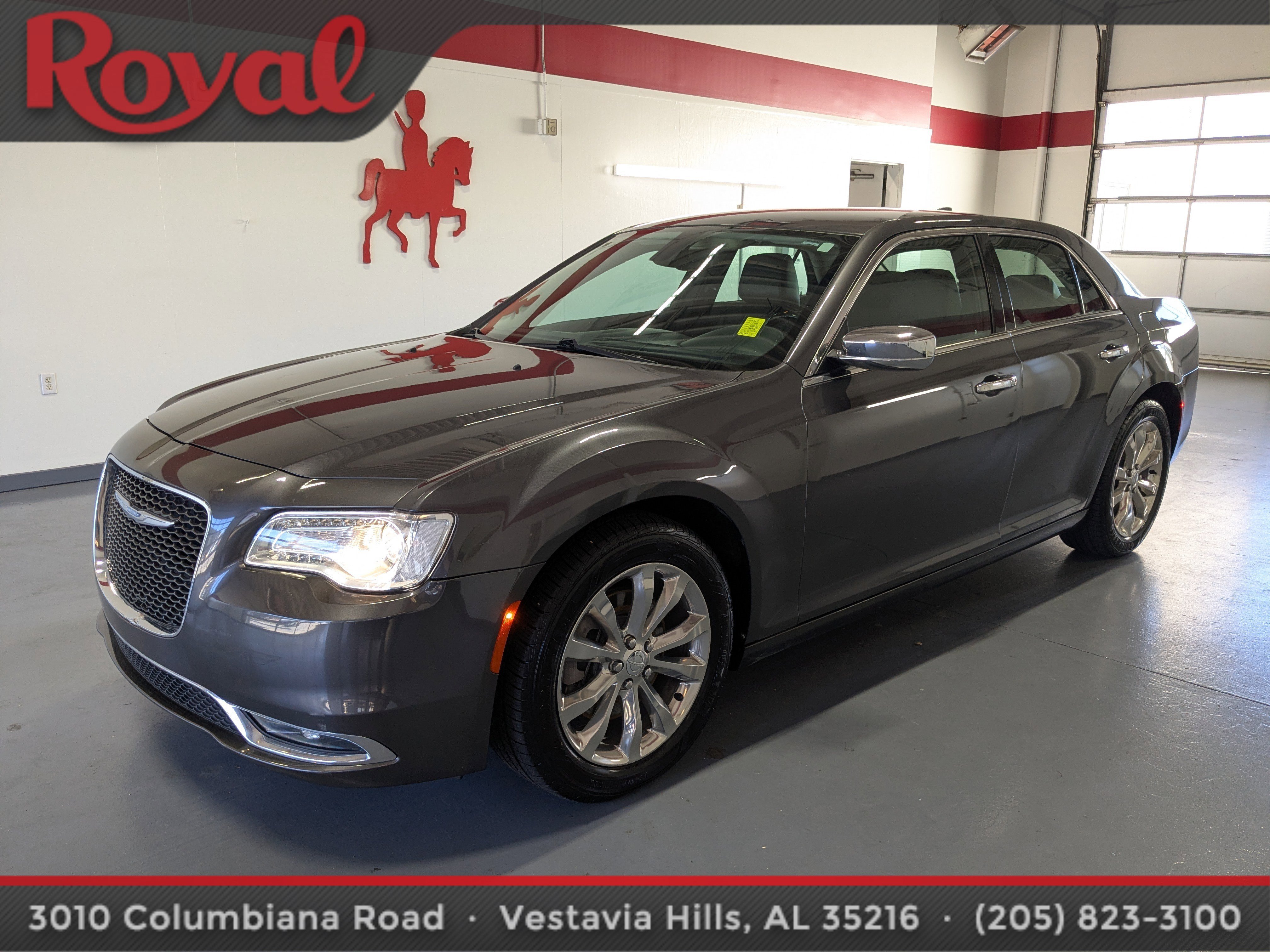 Used 2018 Chrysler 300 Limited image 1