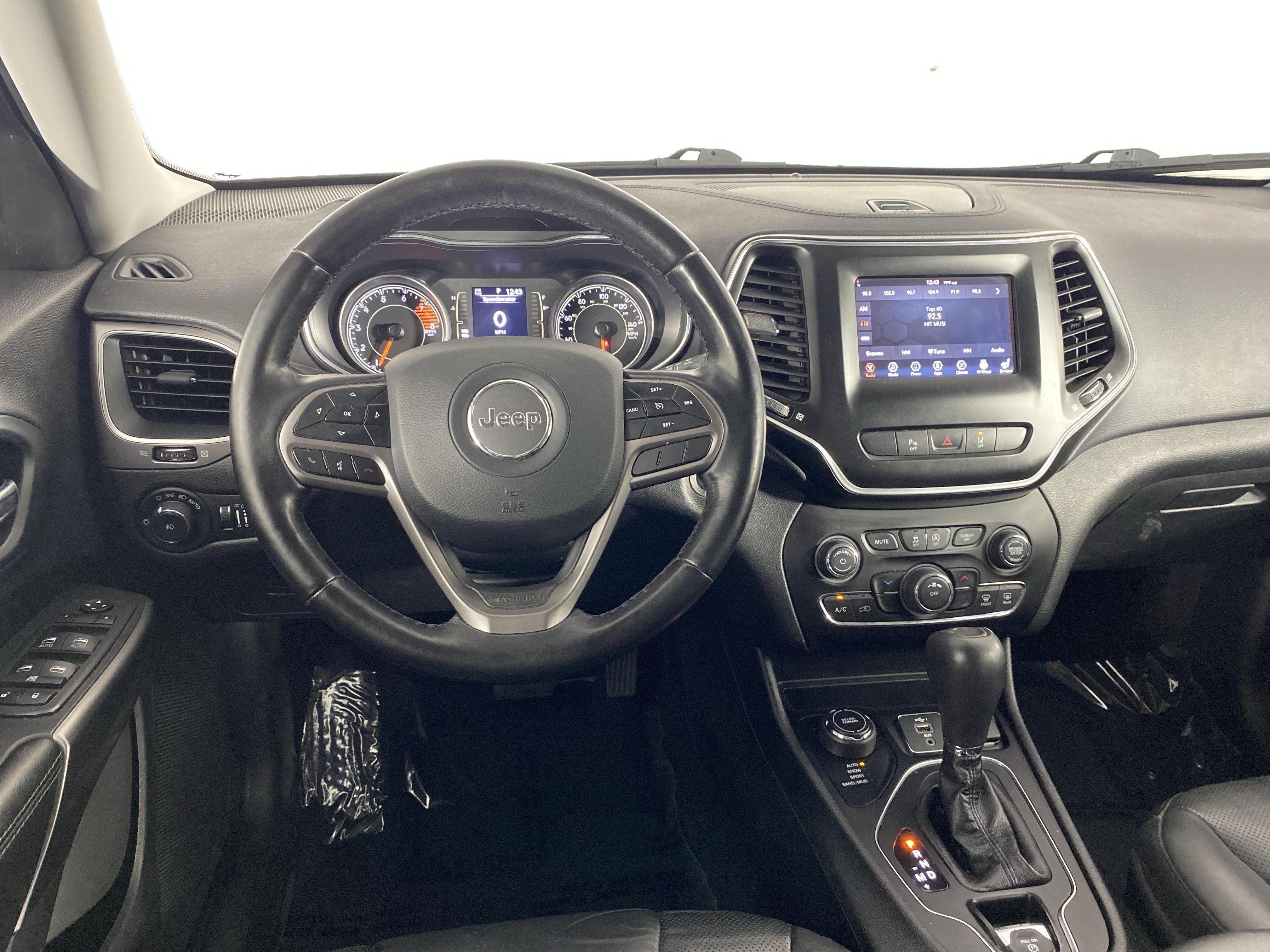 Used 2021 Jeep Cherokee Latitude Lux AWD/4WD image 19