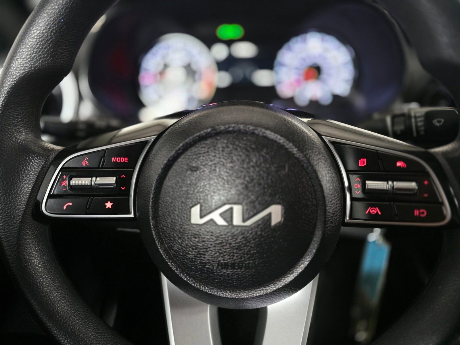 Used 2024 Kia Forte LXS w/ LXS Technology Package image 30