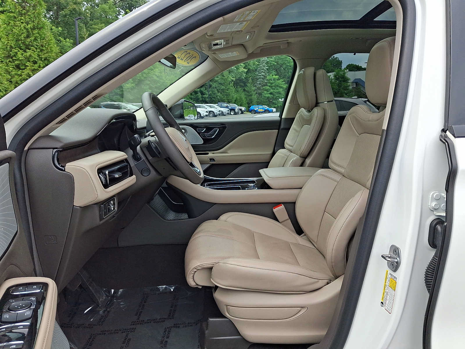 Used 2022 Lincoln Aviator Reserve AWD/4WD image 13