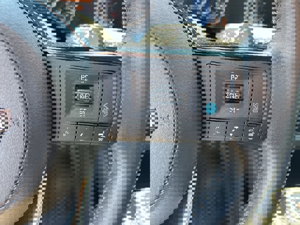 Used 2022 Nissan Pathfinder SL w/ Cargo Package image 8