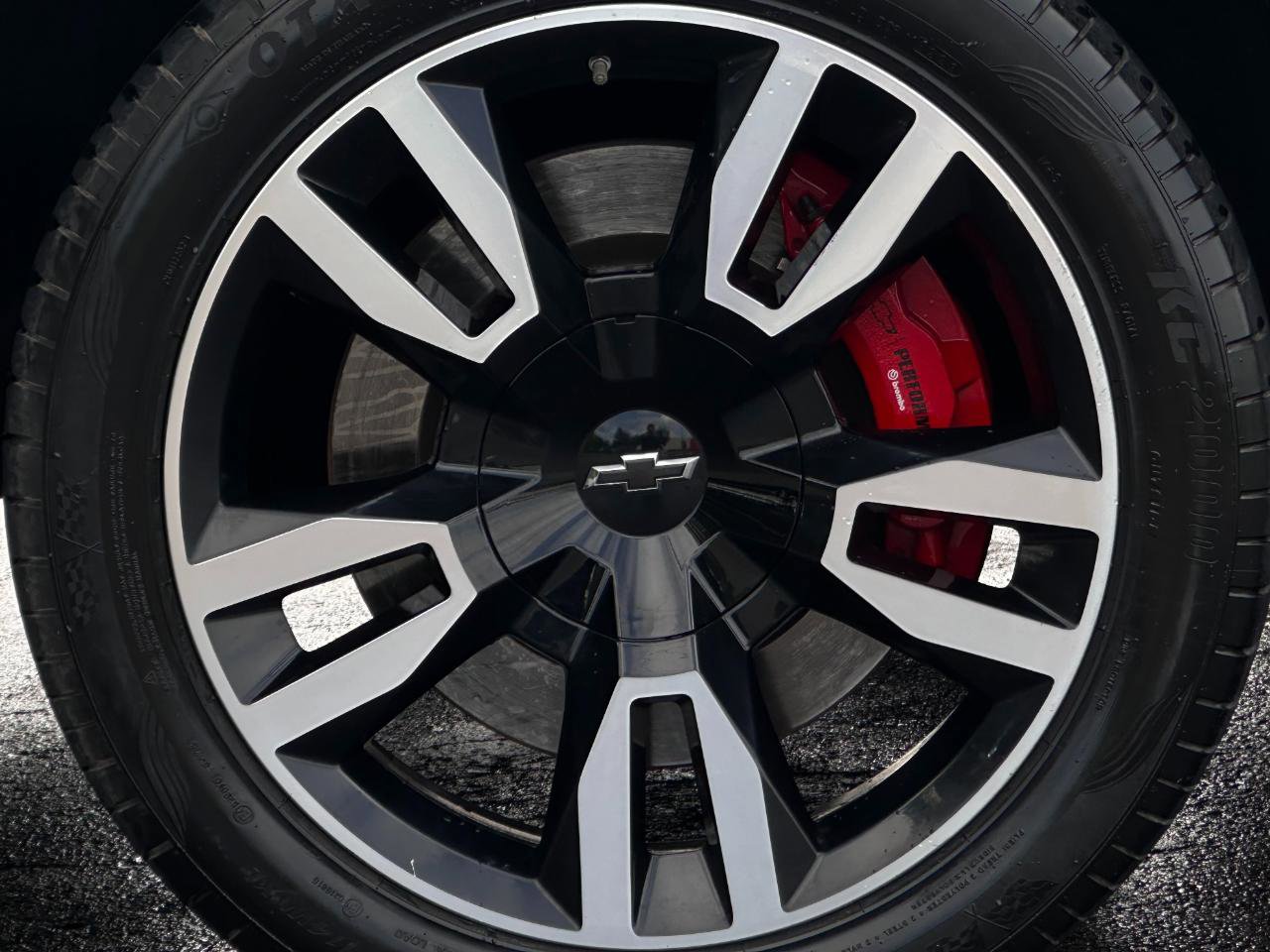 Used 2019 Chevrolet Suburban Premier AWD/4WD image 8