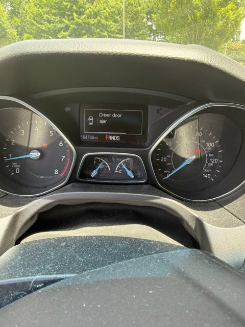 Used 2015 Ford Focus SE w/ Equipment Group 201A FWD image 5