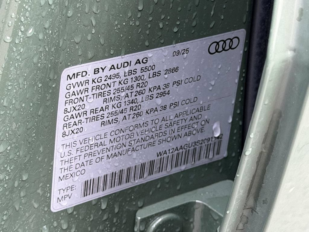 Used 2025 Audi Q5 Premium Plus w/ Premium Plus AWD/4WD image 29