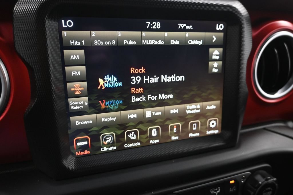 Used 2022 Jeep Gladiator Rubicon w/ LED Lighting Group AWD/4WD image 15