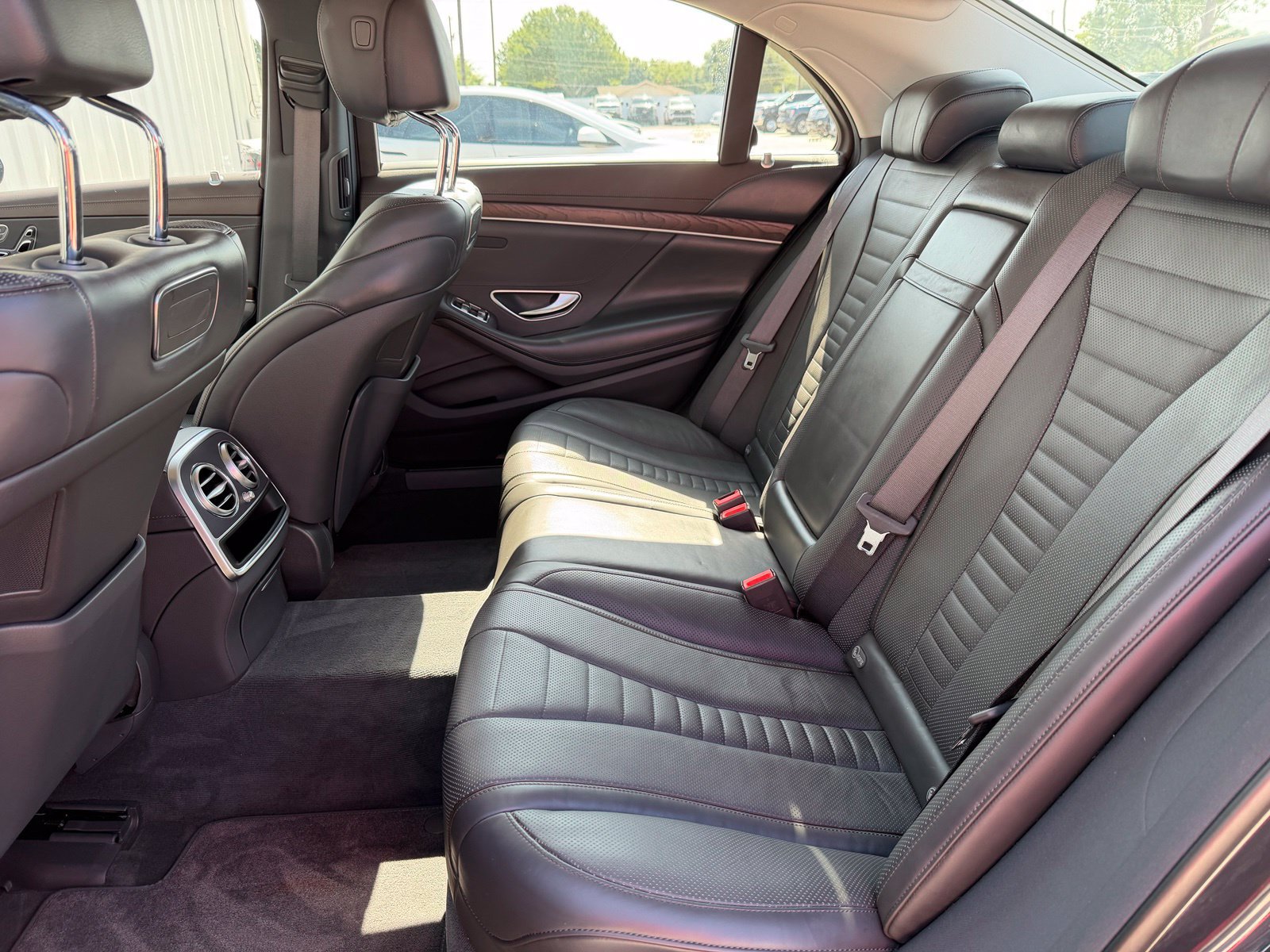 Used 2019 Mercedes-Benz S 560 Sedan image 22