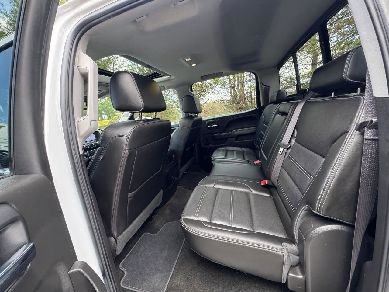 Used 2017 GMC Sierra 1500 Denali w/ Denali Ultimate Package AWD/4WD image 10