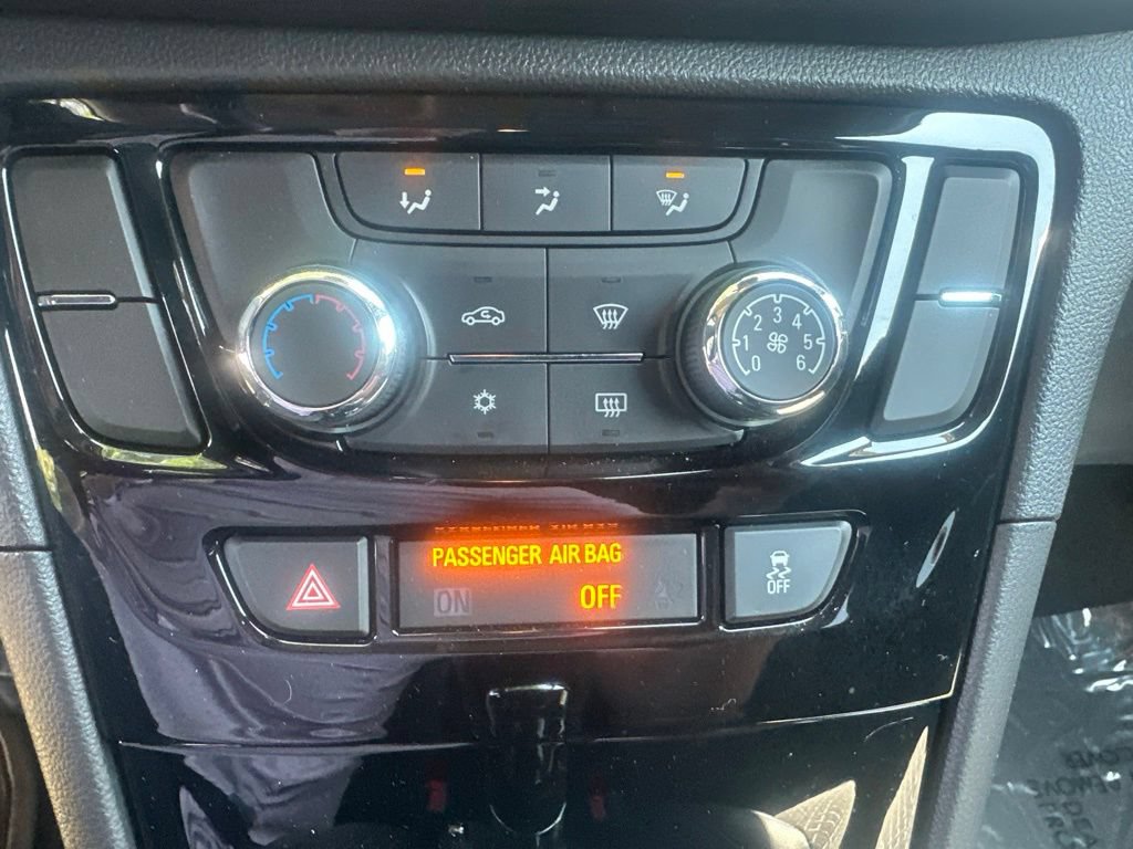 Used 2019 Buick Encore Preferred w/ Safety Package FWD image 18