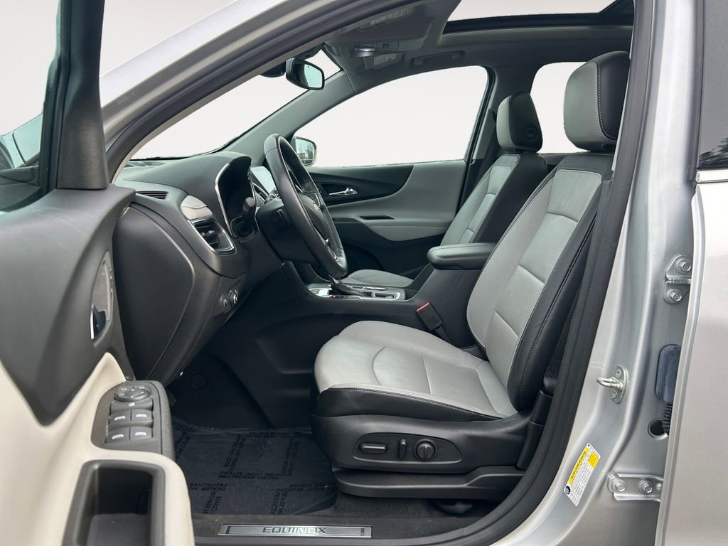 Used 2020 Chevrolet Equinox Premier AWD/4WD image 16