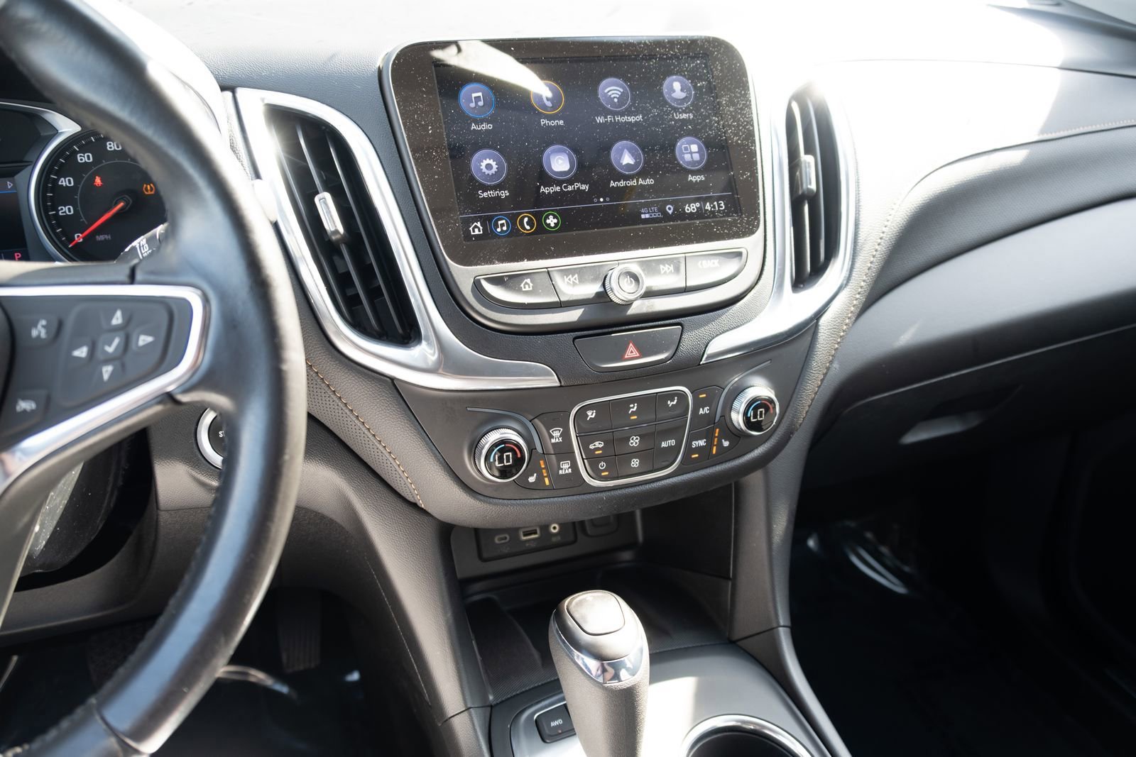 Used 2020 Chevrolet Equinox Premier AWD/4WD image 2