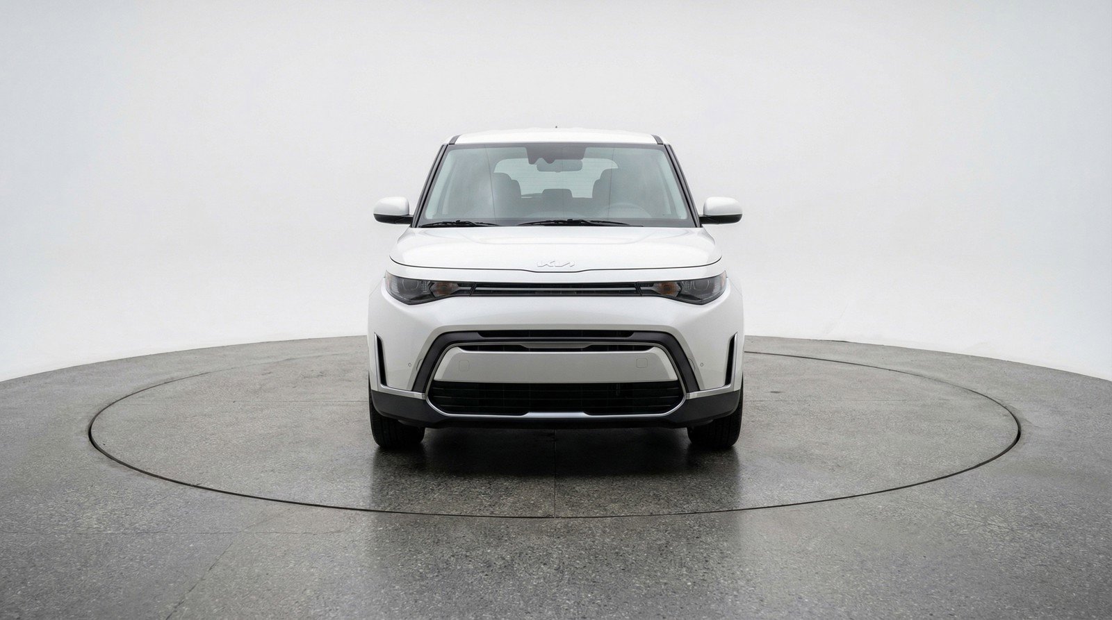 Used 2025 Kia Soul LX w/ LX Technology Package image 2