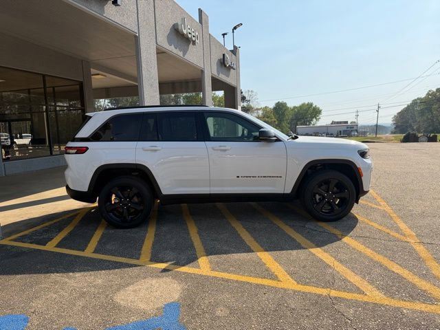 New 2026 Jeep Grand Cherokee Limited image 9