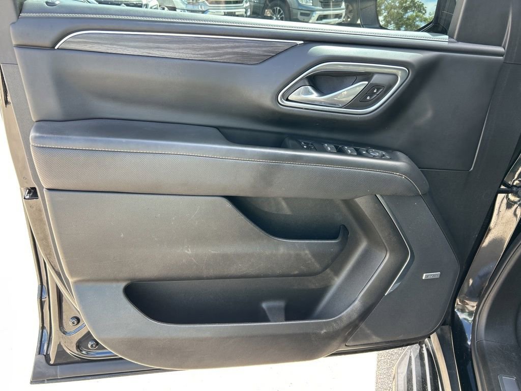 Used 2023 GMC Yukon SLT image 18