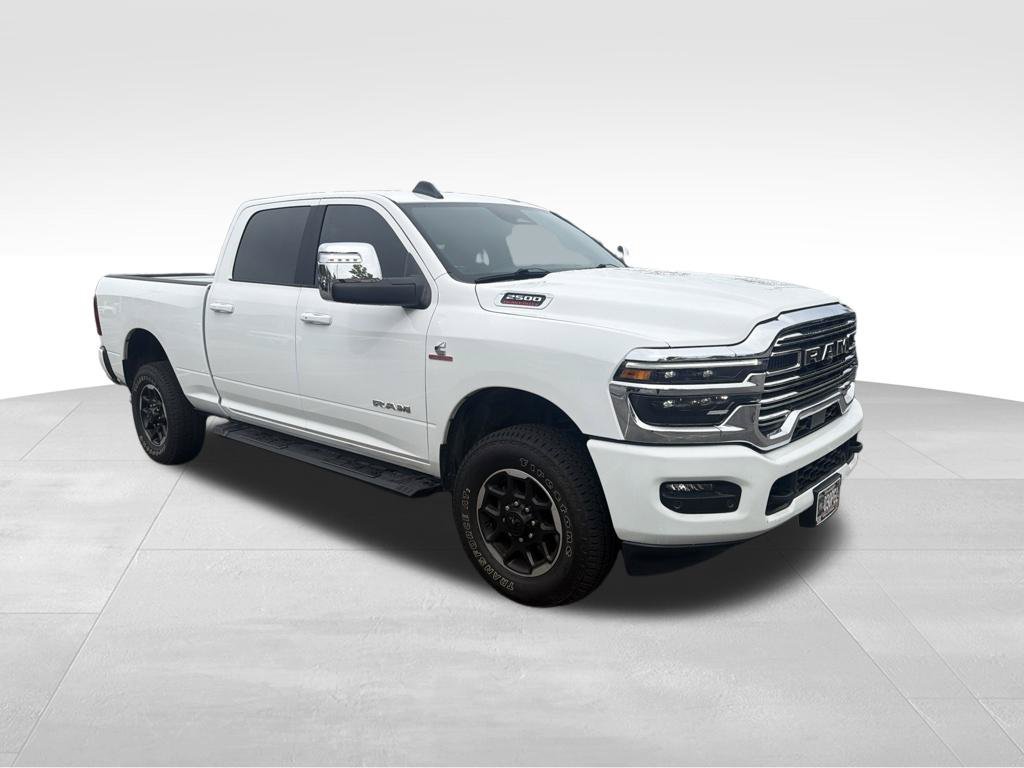 Used 2026 RAM 2500 Laramie AWD/4WD image 3