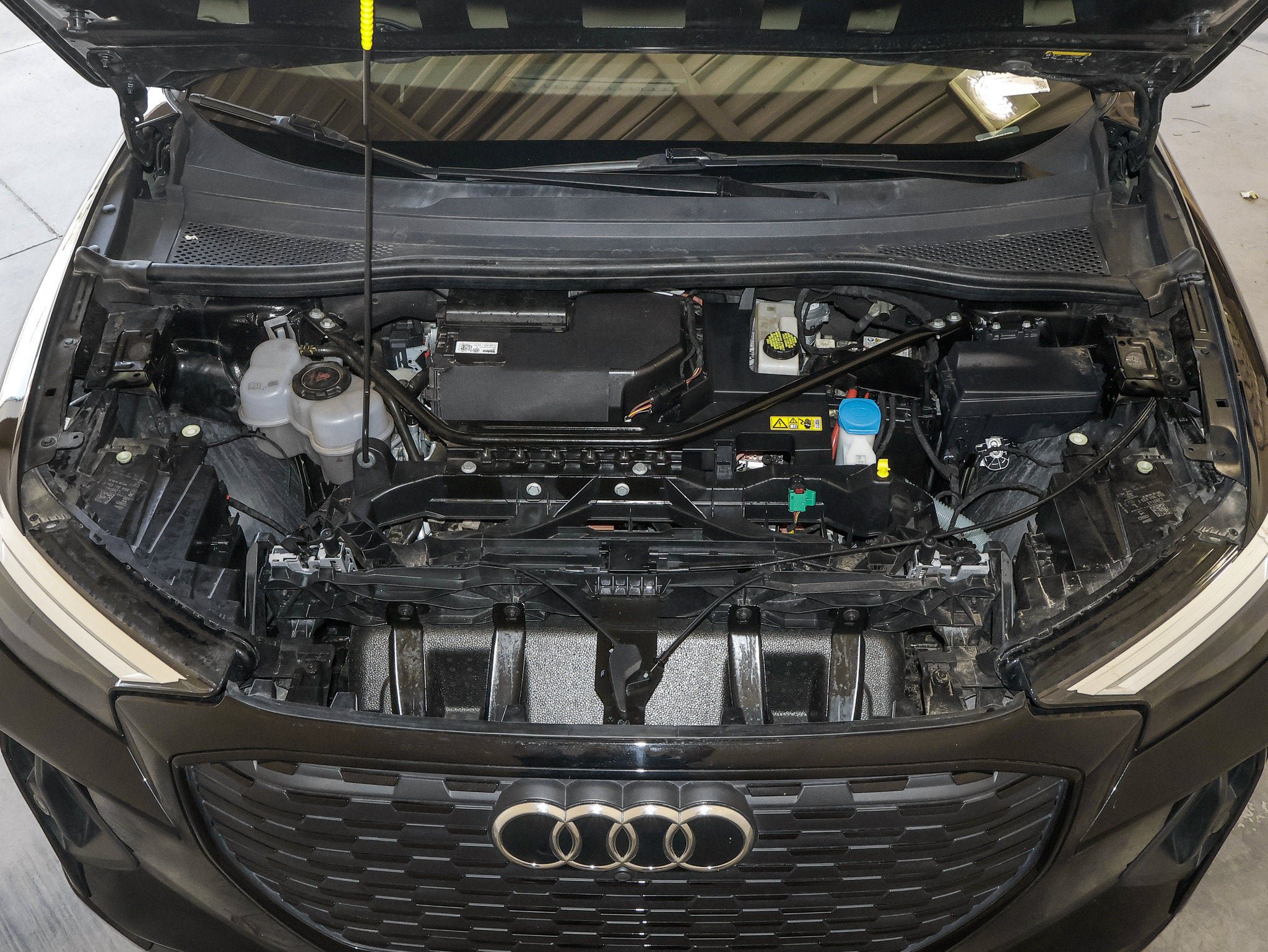 Used 2024 Audi Q4 e-tron Premium Plus AWD/4WD image 20
