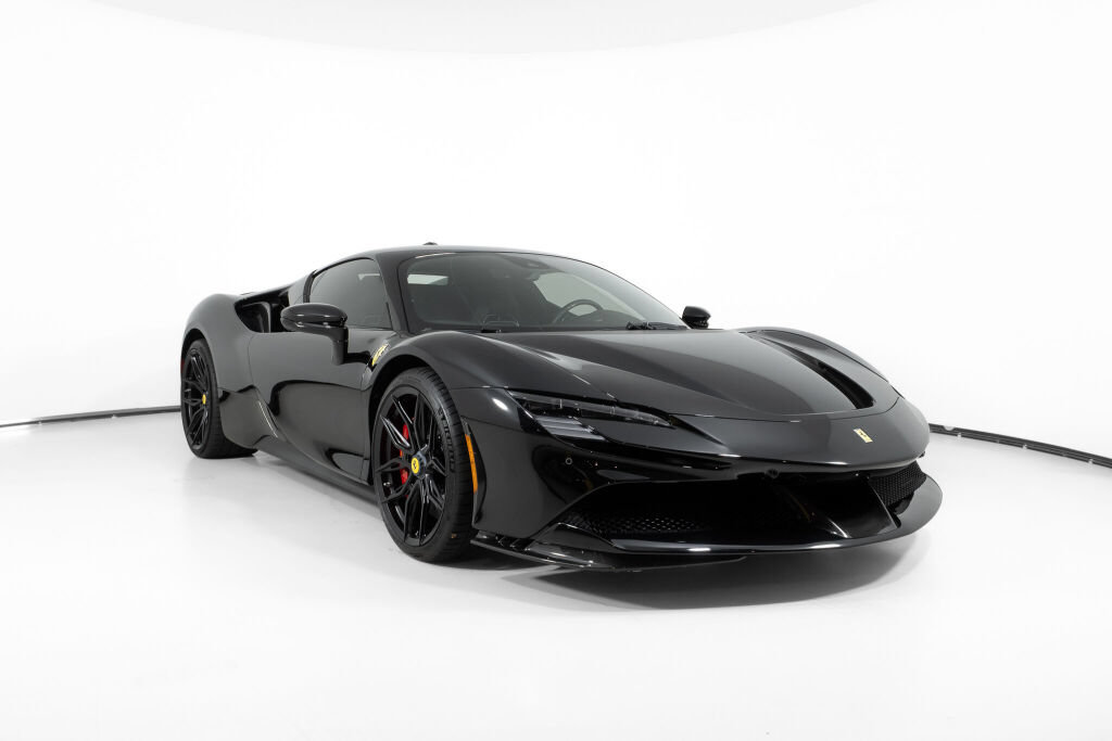Used 2023 Ferrari SF90 Stradale AWD/4WD image 6