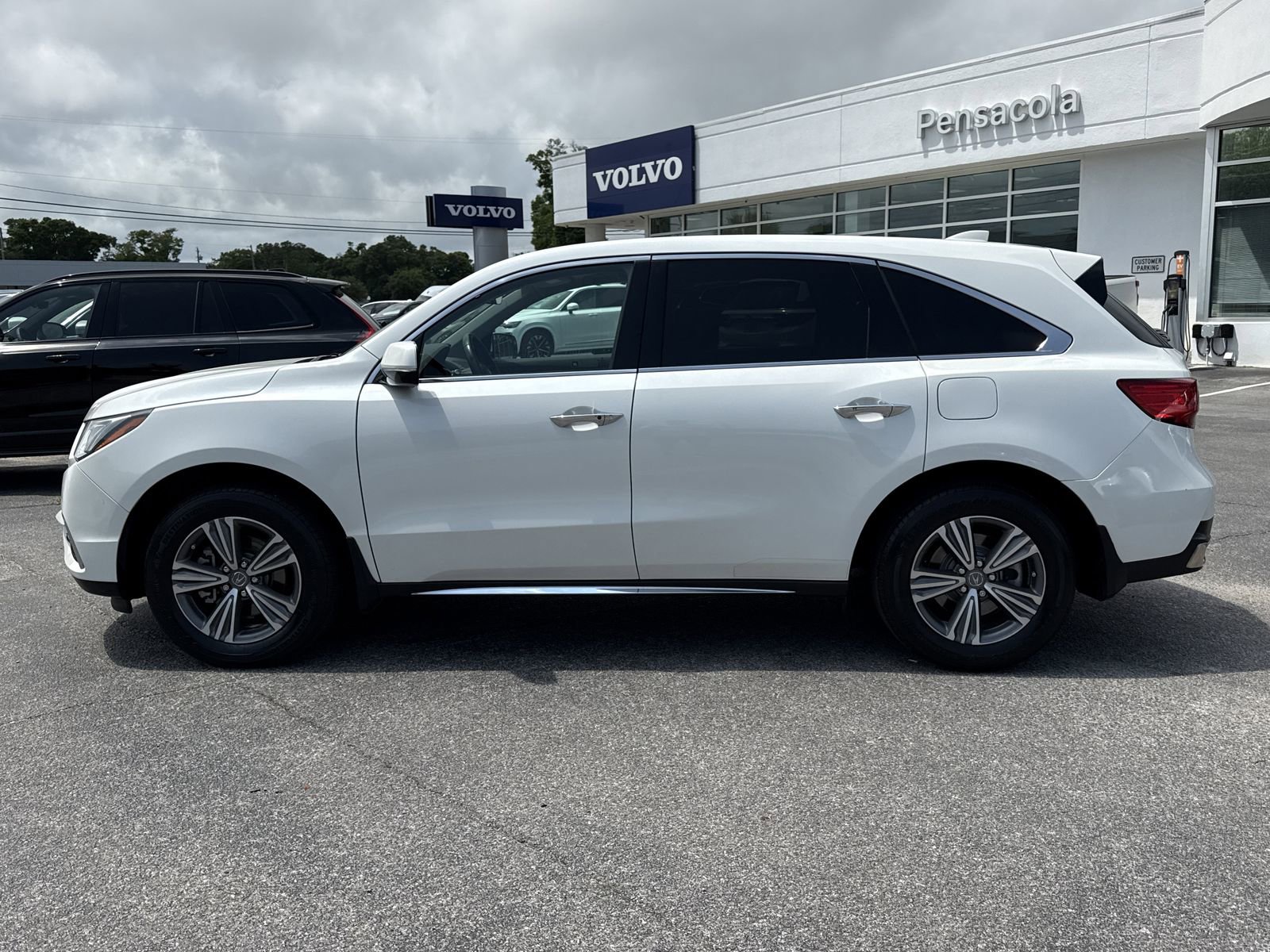 Used 2019 Acura MDX FWD image 2