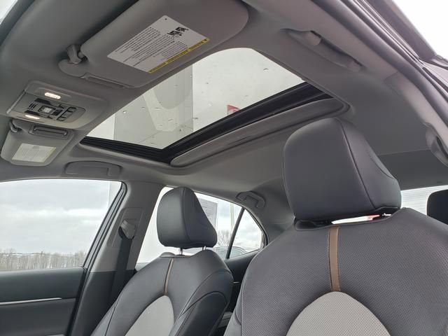 Used 2020 Toyota Camry XLE w/ Driver Assist Package image 18