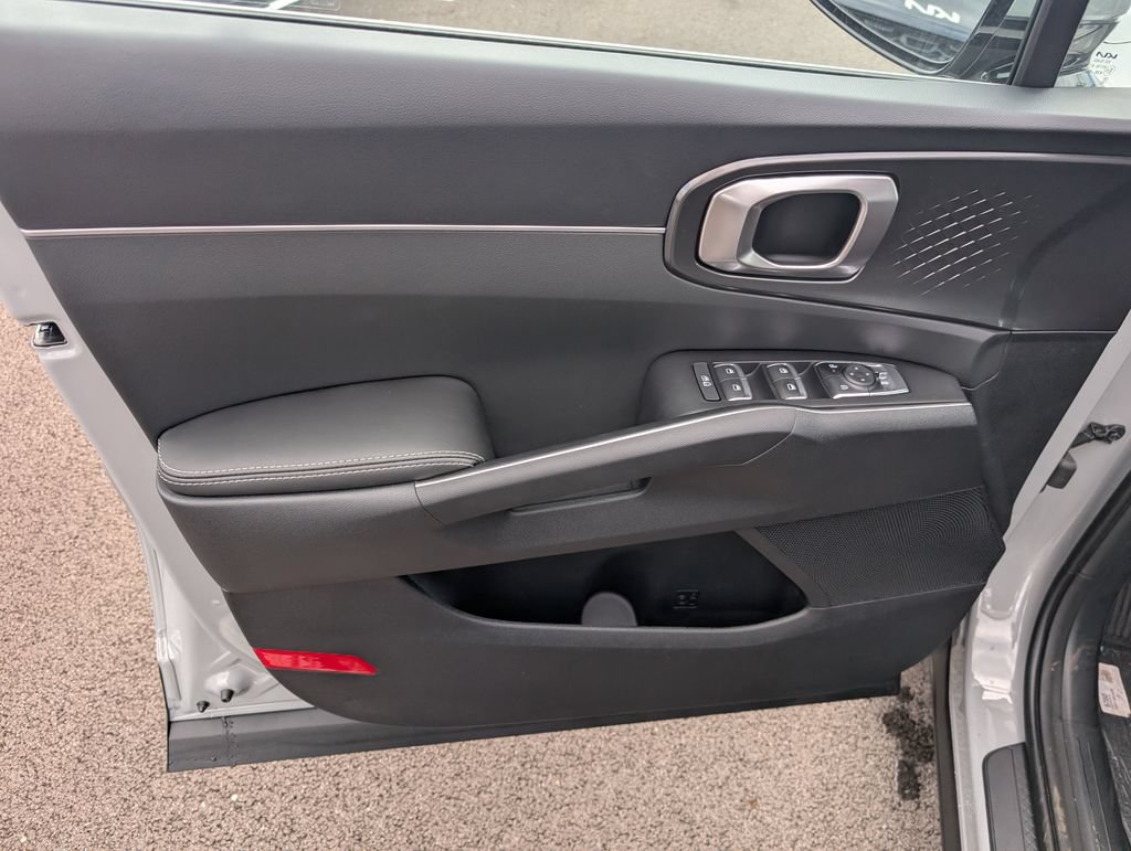 New 2026 Kia Sorento S w/ S Panoramic Sunroof Package AWD/4WD image 14