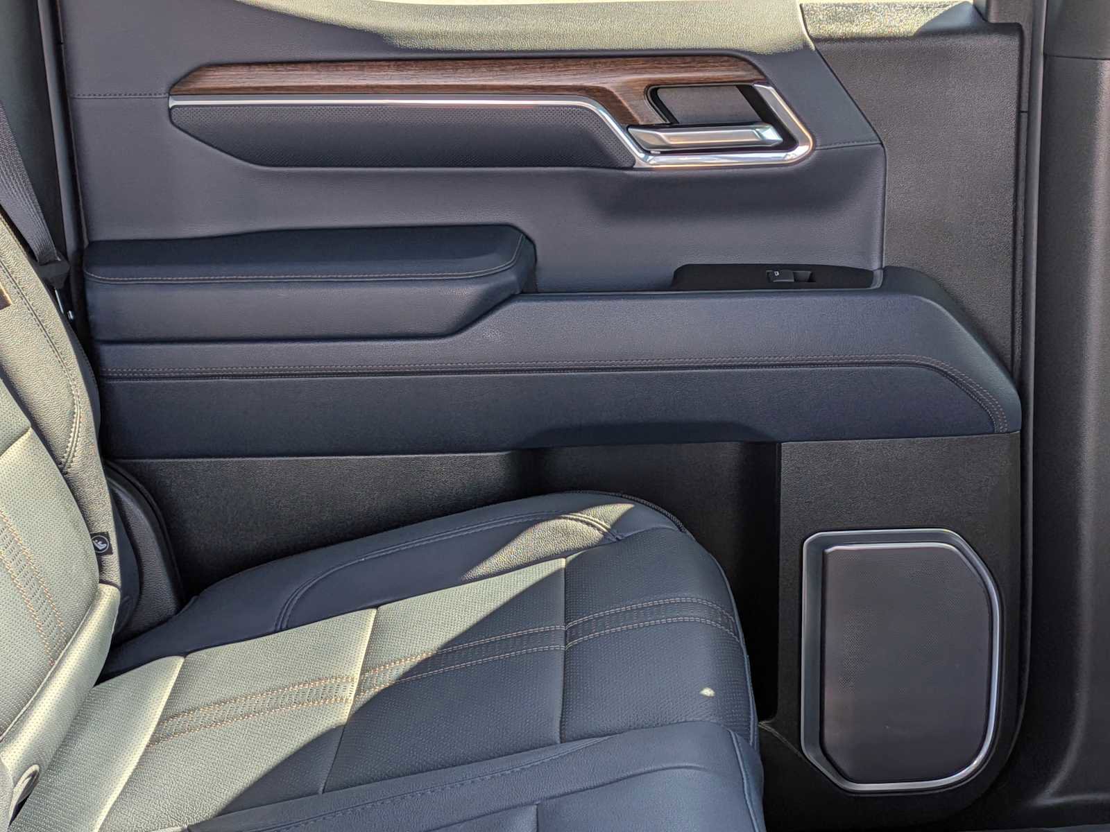 Used 2023 Chevrolet Silverado 1500 High Country w/ High Country Premium Package image 23