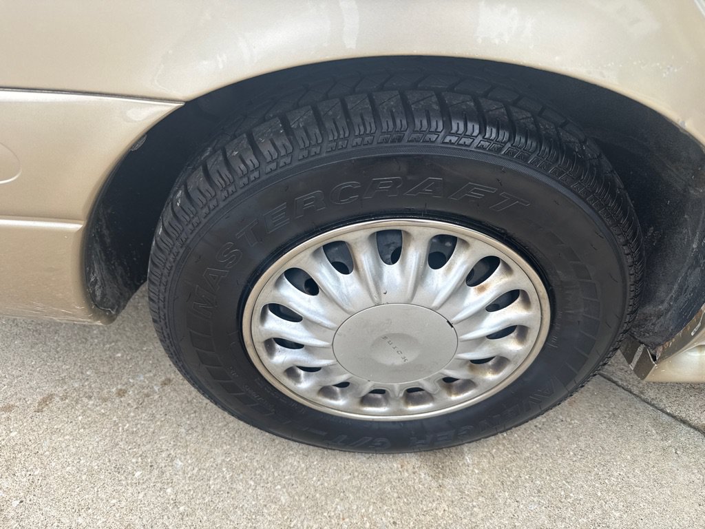 Used 2005 Buick Le Sabre Custom FWD image 20
