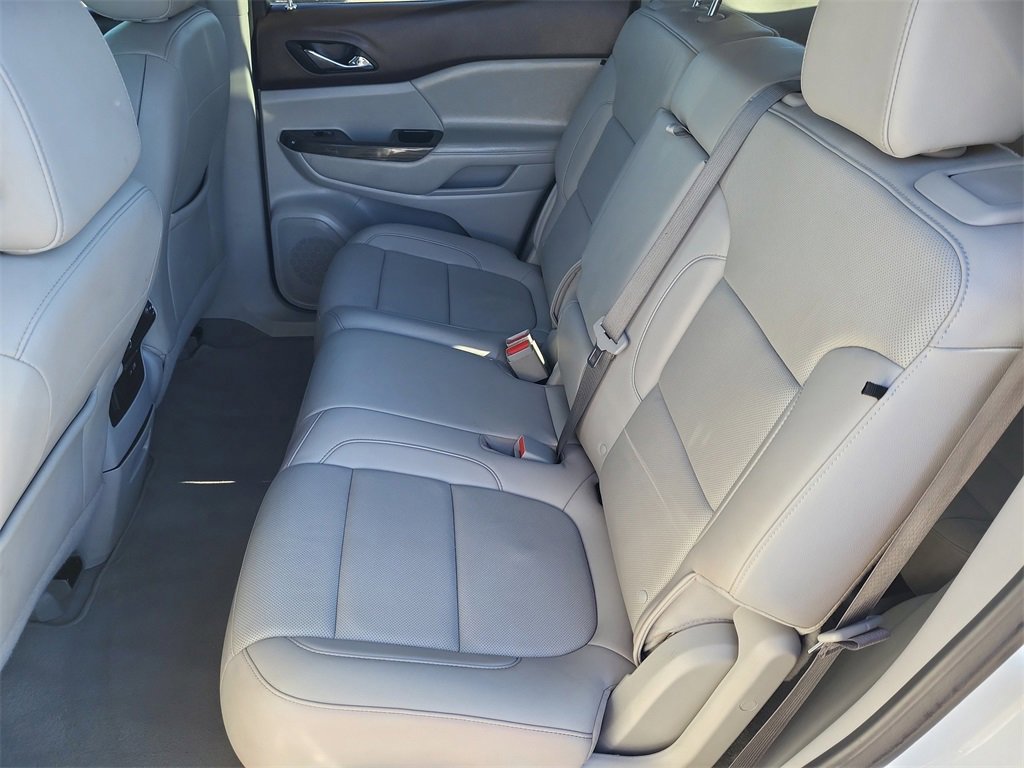 Certified 2023 GMC Acadia SLT image 8