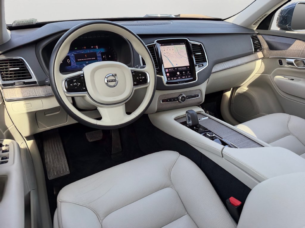 Certified 2024 Volvo XC90 B6 Plus AWD/4WD image 13