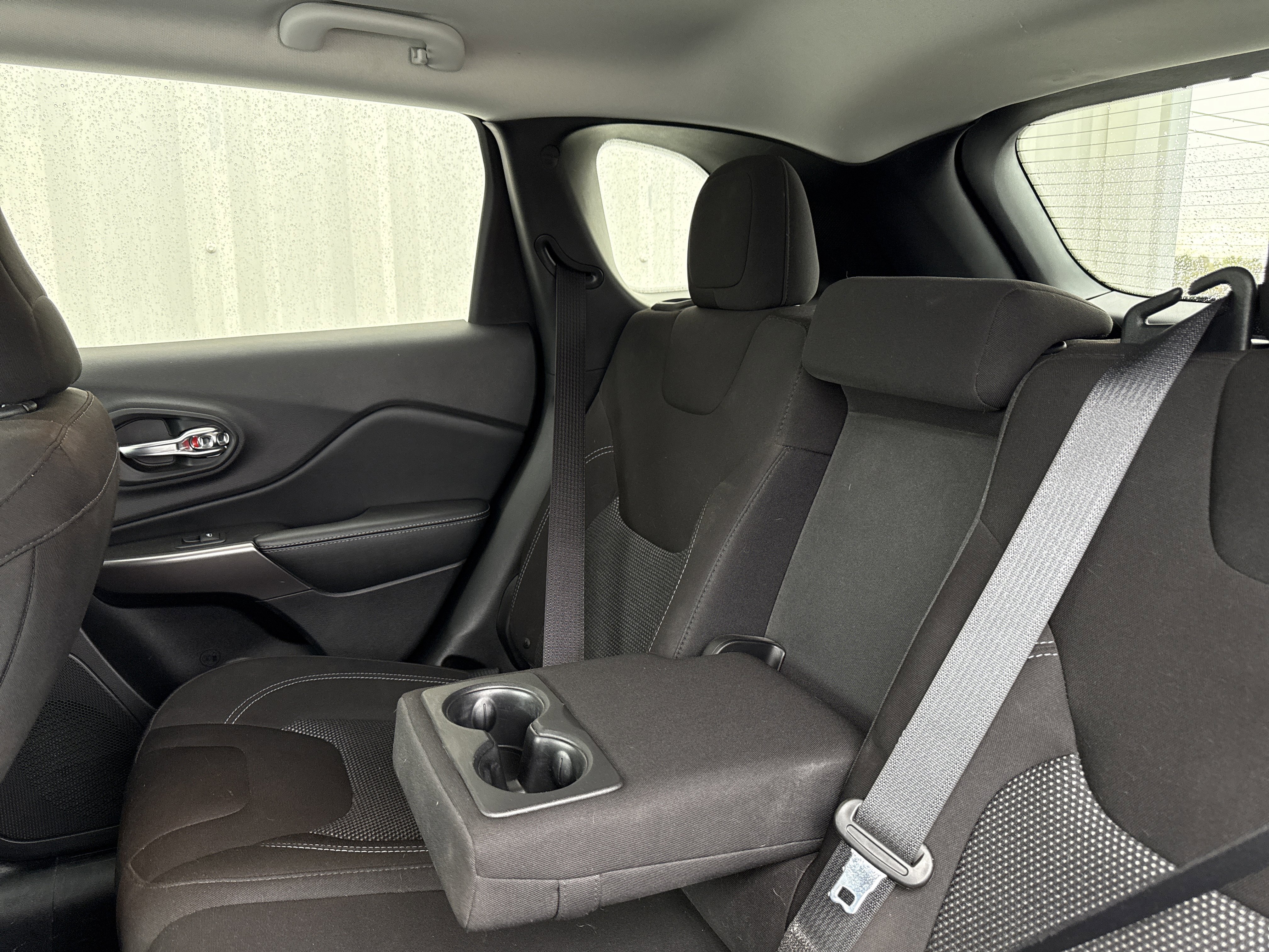 Used 2019 Jeep Cherokee Latitude w/ Popular Appearance Group image 31