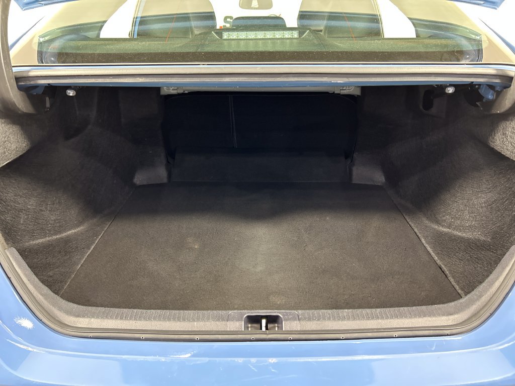 Used 2023 Toyota Camry XSE FWD image 19