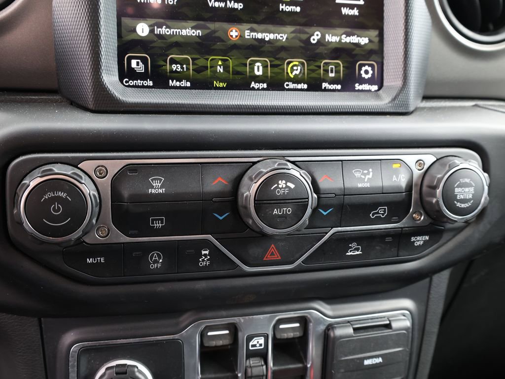 Used 2023 Jeep Wrangler Sport S image 27