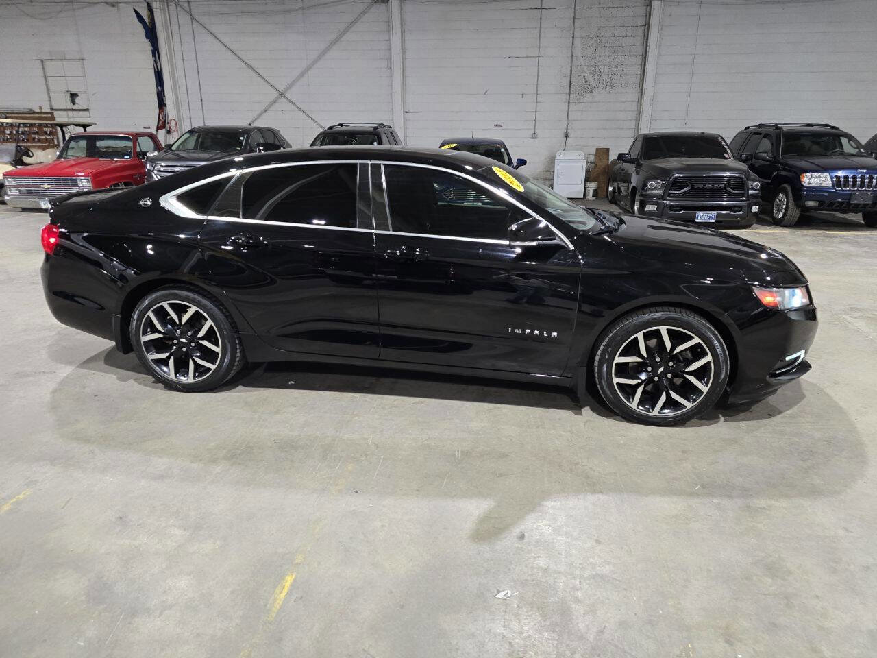 Used 2015 Chevrolet Impala LT image 15