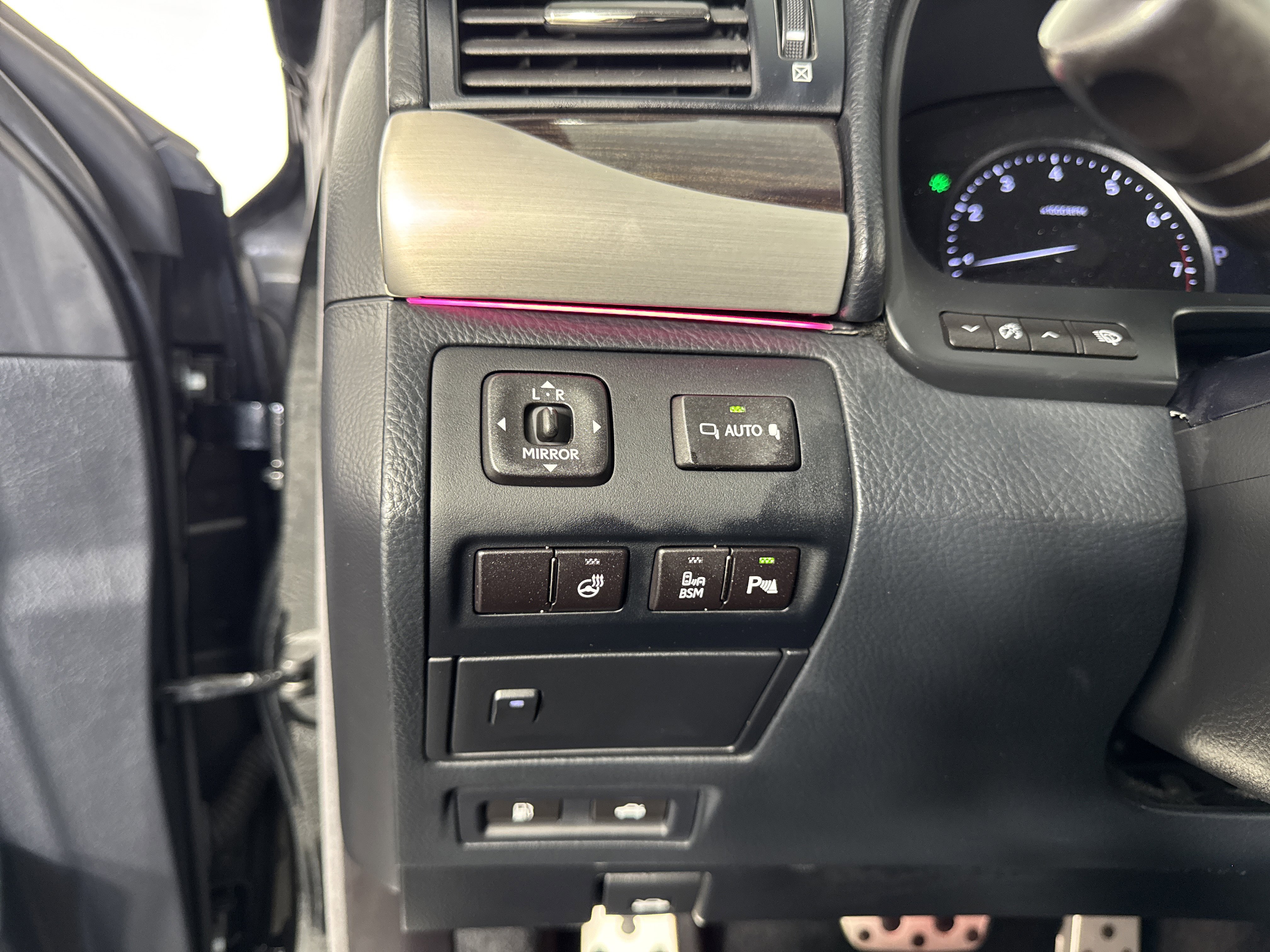 Used 2017 Lexus LS 460 w/ F Sport Midnight Edition RWD image 29